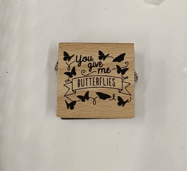 Puuleimasin perhonen